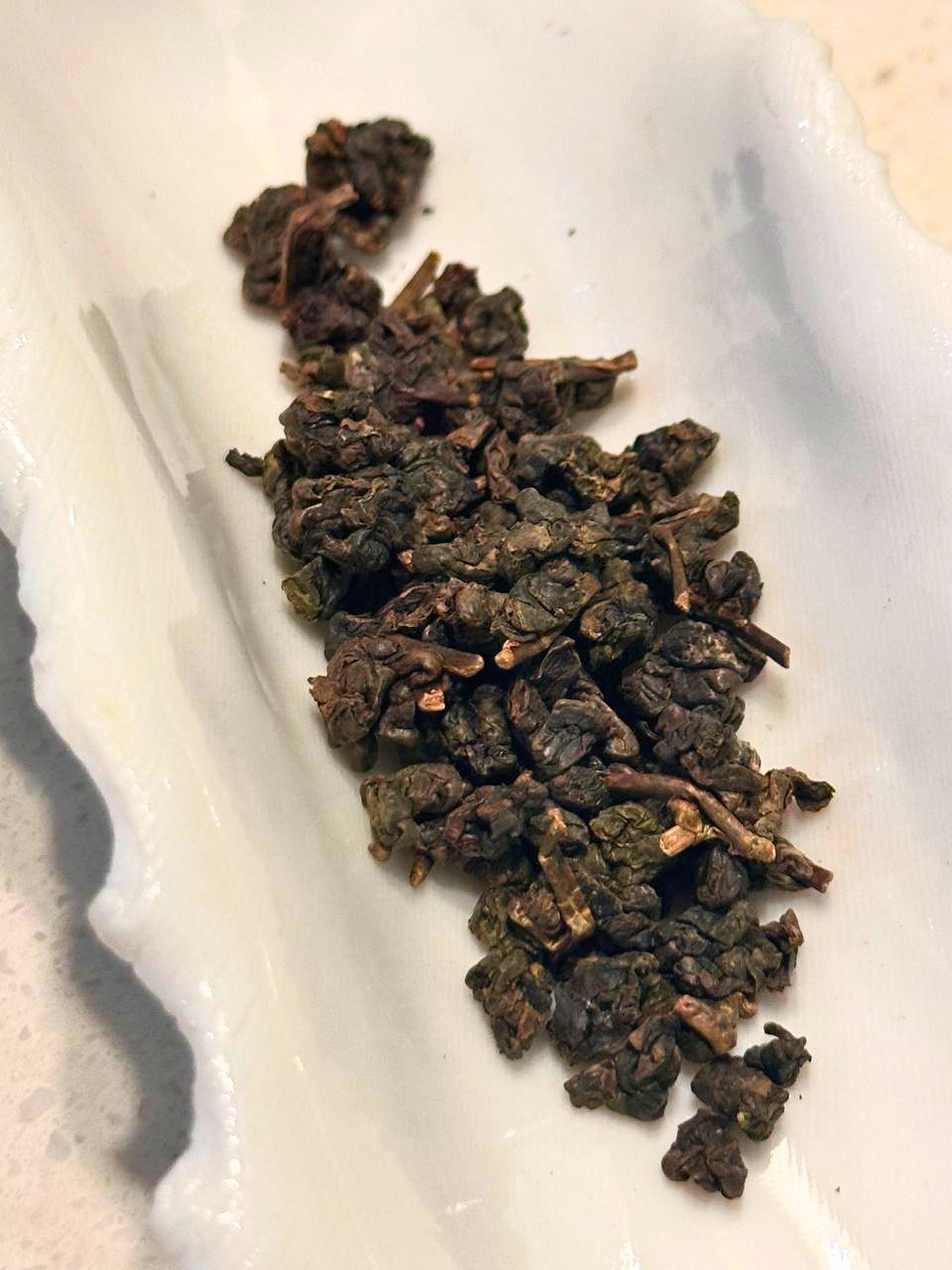 Dark-roast Shuixian Oolong